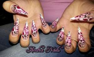 Aplic unghii false cu gel sau unghii false cu acryl Constanta