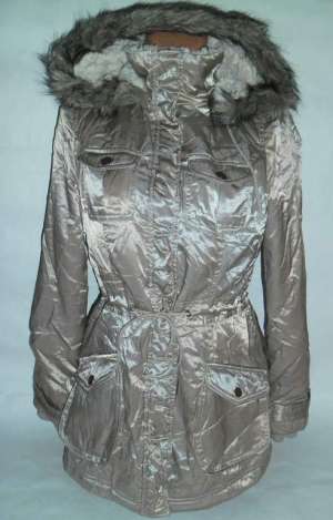 Stoc Haine Dama Toamna-iarna marca Zara, Bsk, Stravi, Tally W PRET 5 euro/buc