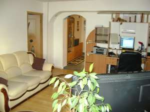Campina-apartament 2 cam de vanzare