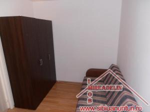 INCHIRIEZ  APARTAMENT  2 CAMERE ,   CEDONIA 34mp