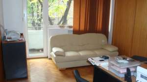 Inchiriere camera birou,  zona Armeneasca complet mobilata si utilata.