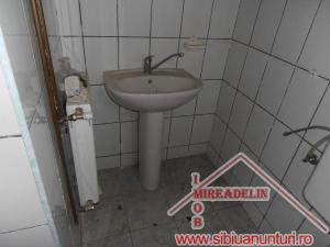 INCHIRIEZ SPATIU DEPOZITARE,   373  mp,   TURNISOR