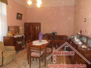 INCHIRIEZ APARTAMENT 2 CAMERE,   LA CASA,   CENTRAL ,   64mp