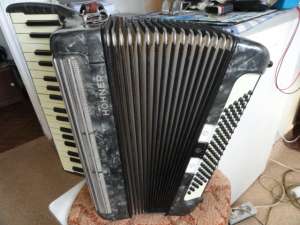 vand acordeon Hohner Tango II M-96 basi, 8 registre, stare Super!-500 euro