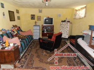 VAND CASA D+P + SPATIU COMERCIAL,     Loc. TURNU ROSU