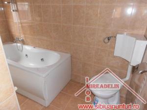 INCHIRIEZ CASA 3 CAMERE,   CALEA TURNISORULUI 100mp