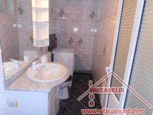 INCHIRIEZ CASA 3 CAMERE,   CALEA TURNISORULUI 100mp