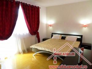 INCHIRIEZ APARTAMENT 3 CAMERE,   LUX,   ZONA INTEREX