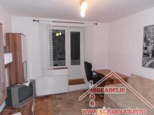 INCHIRIEZ  APARTAMENT 2 CAMERE ,  B-DUL VASILE MILIA 54mp