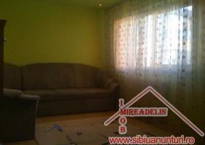 INCHIRIEZ  APARTAMENT 2 CAMERE ,  VALEA AURIE 54mp