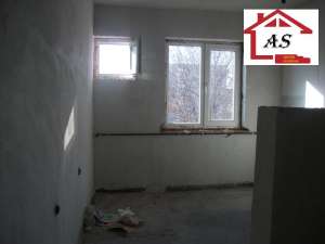 Apartament cu 2 camere in zona de jos
