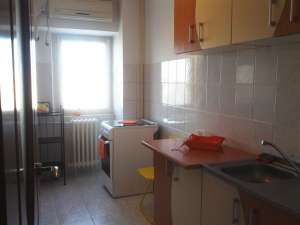 Persoana fizica ofer spre inchiriere garsoniera langa Teatrul Masca, 