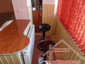 INCHIRIEZ  APARTAMENT  2 CAMERE ,  ZONA  LUPTEI 49mp