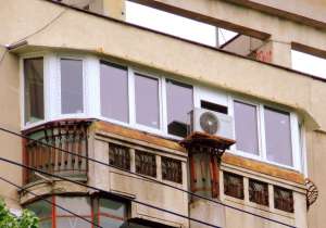 INCHIDERE DE BALCON ,   TERASA,   USI ,   FERESTRE,   MONTAJ ACOPERIS DIN ISOPAN,   PRETURI REDUSE