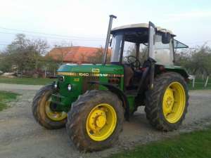 VAND TRACTOR JOHN DEERE 4X4