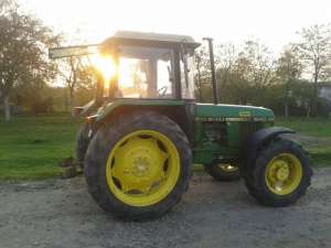VAND TRACTOR JOHN DEERE 4X4