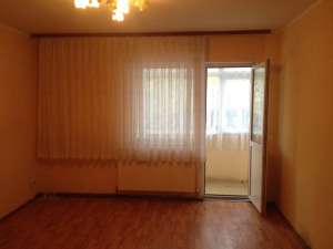 Particular Vand apartament 3 camere Cartierul Traian,  Rm. Valcea