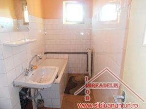 VAND APARTAMENT 3 CAMERE,   ZONA PARCUL TINERETULUI 75mp