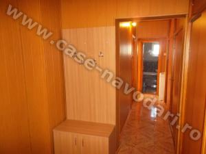 Apartament 3 camere navodari Peco