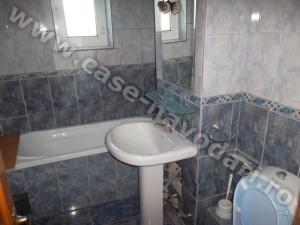 Apartament 3 camere navodari Peco
