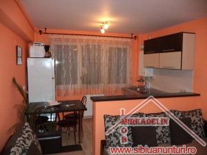 VAND APARTAMENT 3 CAMERE ,  TURNISOR 68mp