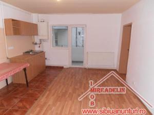 VAND APARTAMENT 3 CAMERE ,  STRAND 68mp