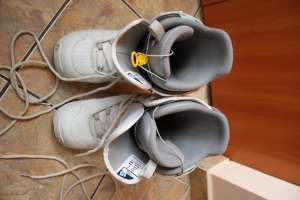 Vand booti snowboard BURTON,  marimea 38!