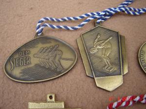 Lot din 6 medalii din bronz masiv (M6)