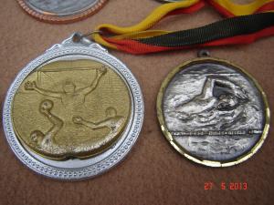 6 medalii deosebite din bronz-zinc (M8)