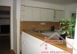 INCHIRIEZ  APARTAMENT 2 CAMERE ,  ZONA CENTRALA,   60mp