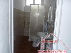 VAND SPATIU COMERCIAL,   LOC. MEDIAS,   175 mp