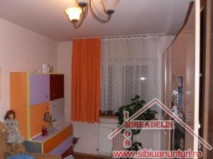 Titlu:VAND APARTAMENT 3 CAMERE ,  STRAND ,   76 mp