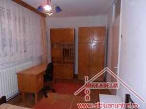 INCHIRIEZ APARTAMENT 2 CAMERE,    Mihai Viteazu,    56 mp