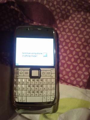 vand telefon nokia e 71