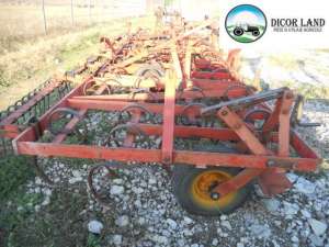 Vand vibrocultor Kongskilde de 5.4 metri cu 51 organe active