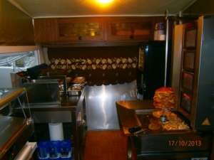 VAND RULOTA FAST FOOD COMERCIALA
