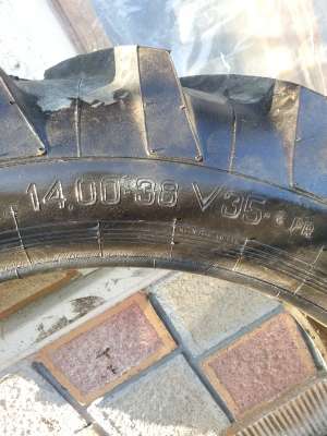 vand cauciuc tractor u650 nou