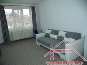 INCHIRIEZ  APARTAMENT 3 CAMERE,    STRAND,   60 mp