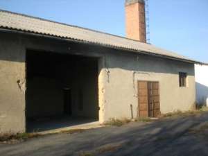 �n Pacsa (Ungaria) clădire industrială de v�nzare