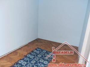 INCHIRIEZ APARTAMENT 2 CAMERE,  ZONA CEDONIA