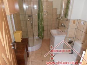 VAND APARTAMENT 2 CAMERE ,     VASILE AARON,     56 mp