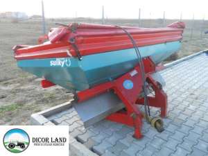 Vand masina de imprastiat ingrasamant (azot) de 1000 litri