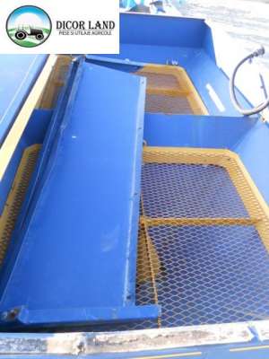 Vand distribuitor de ingrasamant/ azot purtat de 1000 litri