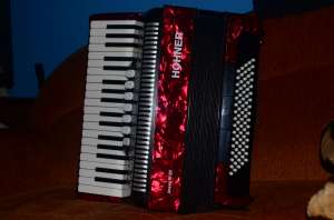 Vand Hohner Bravo III 80 Rosu