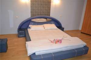Inchiriez in Summerland ,  apartament lux ,  2 camere 2013
