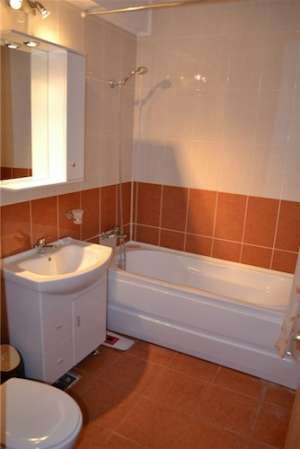 Inchiriez in Summerland ,  apartament lux ,  2 camere 2013