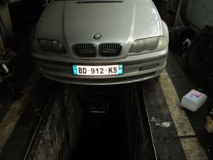 dezmembrez bmw320d e46 din 1999 volan pe stanga