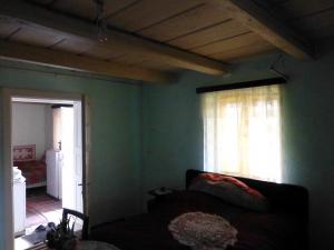 Casa de vanzare in,    Loc. Bogata.