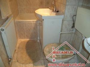 INCHIRIEZ  APARTAMENT 2 CAMERE,    str. PLUGARILOR,   37 mp