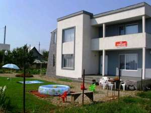 vila 6 camere,  la 1. 5 km de Ploiesti